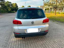 Grau Gebraucht 2012 VW Tiguan Sportline SUV | 8.700 € (Fairer Preis)