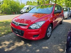 Rot Gebraucht 2010 Hyundai i30 Classic Limousine | 2.500 € (Fairer Preis)