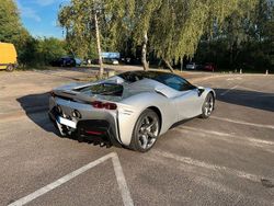 Silber Gebraucht 2024 Ferrari SF90 Cabrio | 429.500 €