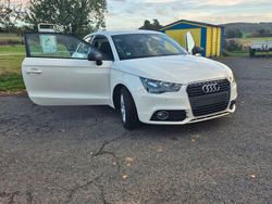 Weiß Gebraucht 2014 Audi A1 Ambition Kleinwagen | 6.000 € (Fairer Preis)