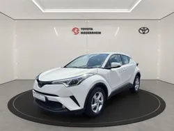 Schneeweiß Gebraucht 2018 Toyota C-HR SUV | 17.888 € (Fairer Preis)