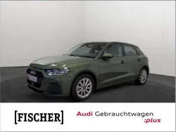 Distriktgrün metallic Gebraucht 2024 Audi A1 Sportback Advanced Kleinwagen | 23.440 € (Superpreis)