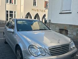 Silber Gebraucht 2005 Mercedes C220 Limousine | 1.750 € (Guter Preis)
