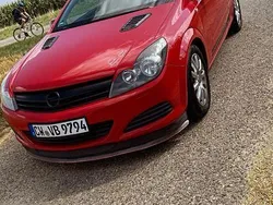 Rot Gebraucht 2006 Opel Astra Edition Kleinwagen | 2.499 € (Fairer Preis)