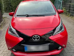 Rot Gebraucht 2015 Toyota Aygo Kleinwagen | 7.000 € (Fairer Preis)