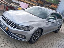 Grau Gebraucht 2022 VW Passat Business Kombi | 23.500 € (Fairer Preis)
