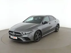 Grau Gebraucht 2020 Mercedes A200 AMG line Limousine | 26.110 € (Fairer Preis)