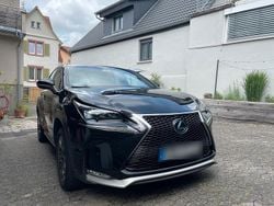 Schwarz Gebraucht 2015 Lexus NX300h Sport Line SUV | 25.690 € (Etwas zu teuer)