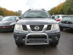 Grau Gebraucht 2006 Nissan Navara Premium Edition Abholung | 5.950 € (Superpreis)