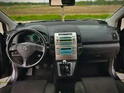Grau Gebraucht 2008 Toyota Verso Van / Kleinbus | 3.200 € (Fairer Preis)