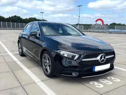 Schwarz Gebraucht 2019 Mercedes A180 AMG line Limousine | 22.399 € (Guter Preis)
