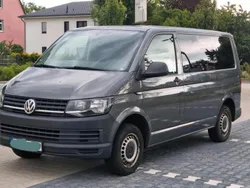 Grau Gebraucht 2016 VW T6 Van | 11.999 €