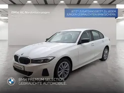 Weiß Gebraucht 2024 BMW 318 Shadowline Limousine | 32.207 € (Superpreis)