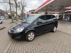 Schwarz Gebraucht 2011 Opel Zafira Design Edition Van / Kleinbus | 2.349 € (Superpreis)