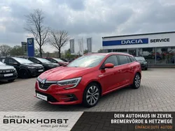 Rot Gebraucht 2023 Renault Mégane GrandTour Techno Kombi | 21.990 € (Fairer Preis)