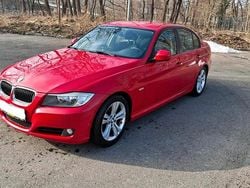 Rot Gebraucht 2011 BMW 320 Limousine | 3.990 € (Superpreis)