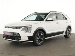 Weiß Gebraucht 2023 Kia e-Niro Spirit SUV | 25.643 € (Guter Preis)