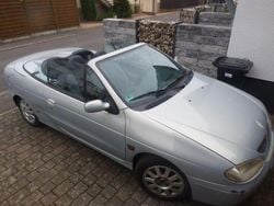 Silber Gebraucht 2002 Renault Mégane Cabriolet Cabrio | 790 € (Guter Preis)