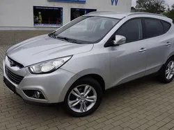 Silber Gebraucht 2011 Hyundai ix35 Premium SUV | 10.999 € (Fairer Preis)