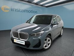 Grün Gebraucht 2023 BMW iX1 SUV | 41.249 € (Fairer Preis)