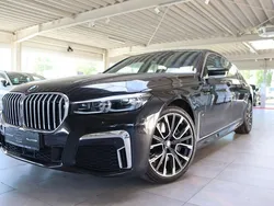 Schwarz Gebraucht 2021 BMW 745e M Sport Limousine | 59.990 € (Teuer)