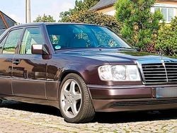 Braun Gebraucht 1992 Mercedes E280 Limousine | 8.500 €