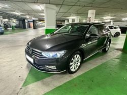 Grau Gebraucht 2021 VW Passat Kombi | 22.850 € (Fairer Preis)