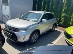 Silky silver metallic Neu 2025 Suzuki Vitara Comfort SUV | 25.495 € (Fairer Preis)