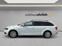 Weiß Gebraucht 2019 Skoda Octavia Ambition Kombi | 14.999 € (Fairer Preis)