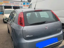 Grau Gebraucht 2009 Fiat Grande Punto Kleinwagen | 1.600 € (Guter Preis)