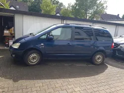 Blau Gebraucht 2006 Ford Galaxy Trend Van / Kleinbus | 1.990 € (Teuer)