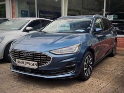 Blau Gebraucht 2024 Ford Focus Titanium Limousine | 26.690 € (Fairer Preis)