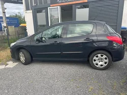 Grau Gebraucht 2014 Peugeot 308 Access Limousine | 5.200 € (Superpreis)
