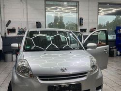 Grau Gebraucht 2009 Daihatsu Sirion Kleinwagen | 1.700 € (Fairer Preis)