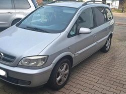 Silber Gebraucht 2004 Opel Zafira Limousine | 1.600 € (Fairer Preis)
