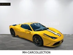Gelb Gebraucht 2015 Ferrari 458 Cabrio | 799.900 €