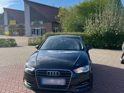 Schwarz Gebraucht 2013 Audi A3 Sportback Limousine | 9.990 € (Etwas zu teuer)