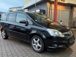 Schwarz Gebraucht 2008 Opel Zafira Van / Kleinbus | 2.490 € (Fairer Preis)