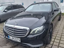 Schwarz Gebraucht 2018 Mercedes E220 Limousine | 21.000 € (Fairer Preis)