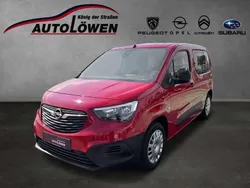 Rot Gebraucht 2019 Opel Combo Life Selection Van / Kleinbus | 13.849 € (Guter Preis)
