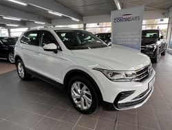 Pure white (metallic) Gebraucht 2022 VW Tiguan Elegance SUV | 26.999 € (Superpreis)