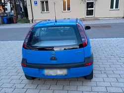 Blau Gebraucht 2001 Opel Corsa Kleinwagen | 850 € (Guter Preis)