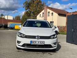 Weiß Gebraucht 2015 VW Golf Sportsvan Highline Van / Kleinbus | 12.999 € (Fairer Preis)