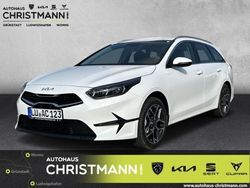Deluxe white Gebraucht 2024 Kia Ceed Sportswagon Spirit Kombi | 27.790 € (Fairer Preis)