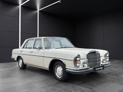 Weiß Gebraucht 1970 Mercedes 280 Limousine | 25.990 €