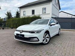 Weiß Gebraucht 2022 VW Golf VIII Style Kombi | 22.999 € (Etwas zu teuer)