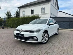Weiß Gebraucht 2022 VW Golf VIII Style Kombi | 22.999 € (Etwas zu teuer)