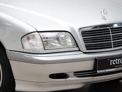 Silber Gebraucht 1999 Mercedes C220 Classic Limousine | 12.990 €