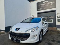 Weiß Gebraucht 2011 Peugeot 308 SW Family Kombi | 3.499 €