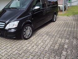 Schwarz Gebraucht 2012 Mercedes Viano Van / Kleinbus | 20.100 € (Fairer Preis)